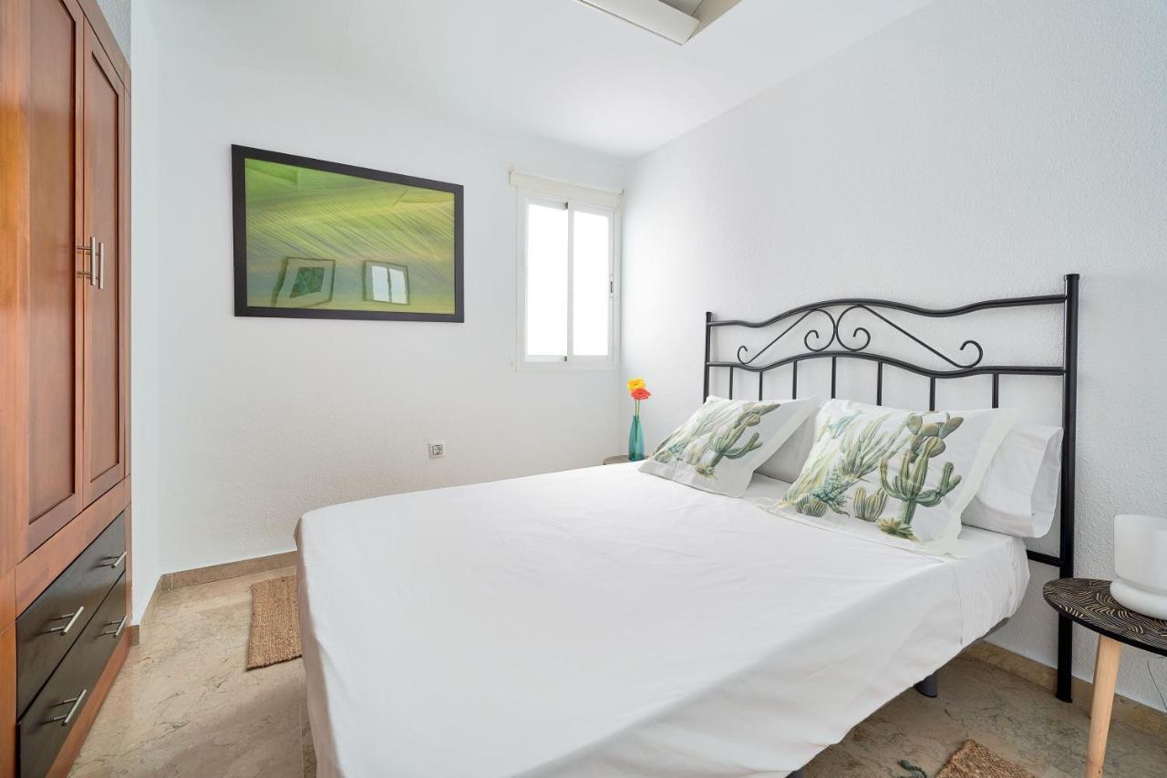 Apartamento 3 Dormitorios Centrico - Parking Incluido Malaga Luaran gambar