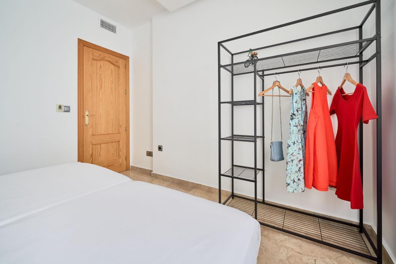 Apartamento 3 Dormitorios Centrico - Parking Incluido Malaga Luaran gambar