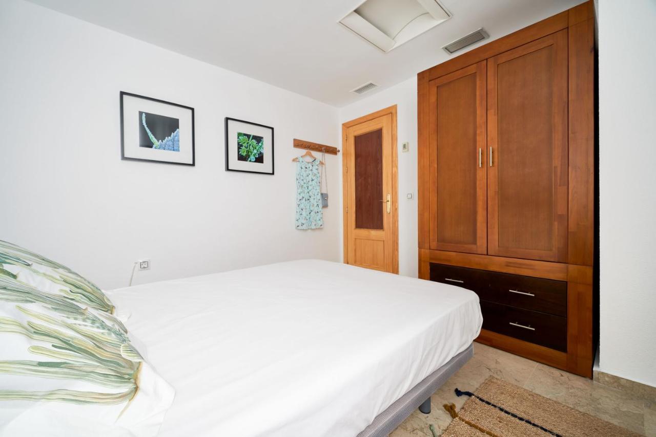 Apartamento 3 Dormitorios Centrico - Parking Incluido Malaga Luaran gambar