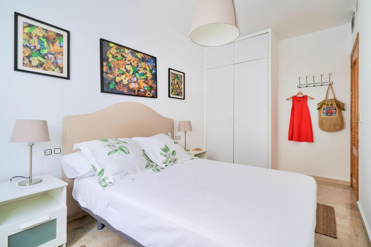Apartamento 3 Dormitorios Centrico - Parking Incluido Malaga Luaran gambar